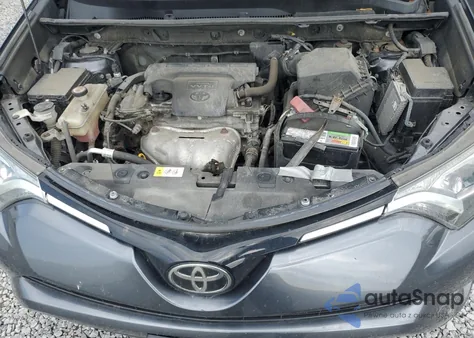 2017 Toyota Rav4 Xle z USA, uszkodzony, nr VIN JTMRFREV9HD218117